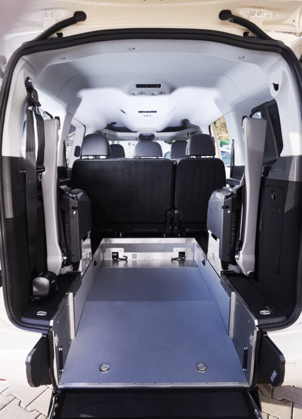 VW Caddy MAXI 5 inkl. BTW Umbau – Bild 6